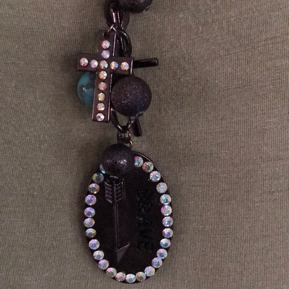 Brave Neclace - Picture 2 of 4